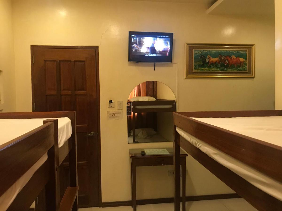 Aquari Travellers Inn Пуэрто-Принцеса Экстерьер фото